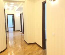 Satılır Yeni tikili, 220m², 4-Otaqlı