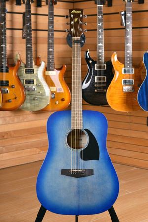 Gitaralar – Bakı – ucuztap.az