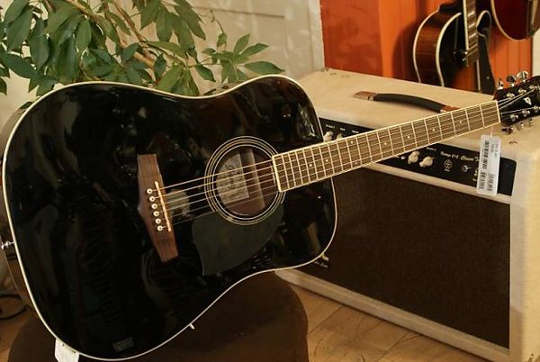 Gitaralar – Bakı – ucuztap.az