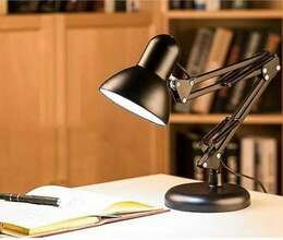 Masa üstü lampa