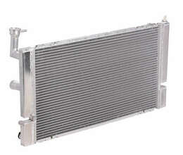 Toyota Pirus(200-2009) su radiator