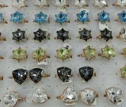Swarovski üzük