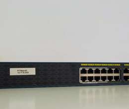 Switch Cisco 2960 24 port 8 PoE