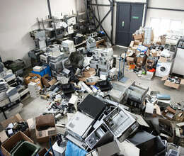 Metal alan dəmir alanlar mis qəbulu latun qəbulu 