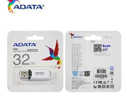 ADATA C906 USB 2.0 32gb | White
