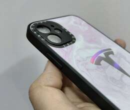 "Apple iPhone 11 Tesla" arxalığı