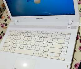 Samsung NP275-e4v.