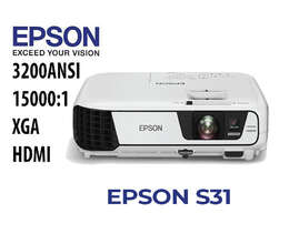 Proyektor "Epson S31"