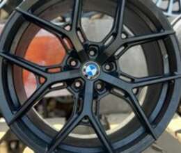 BMW F10 diski R20 – Ehtiyat hissələri – ucuztap.az
