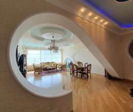 Kirayə verilir Yeni tikili, 200m², 4-Otaqlı