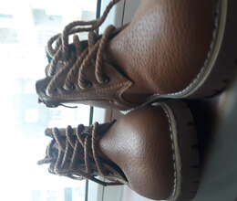 Oğlan uşağı üçün uşaq ayaqqabısı