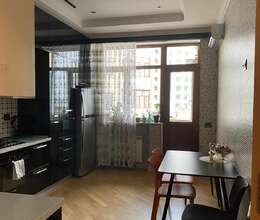 Kirayə verilir Yeni tikili, 140m², 3-Otaqlı