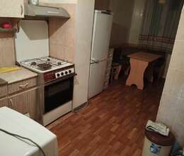 Kirayə verilir Köhnə tikili, 80m², 4-Otaqlı