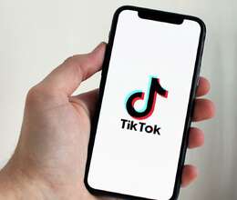 Tik-Tok səhifəsi 