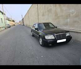 Mercedes E 220, 1994 il