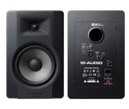 Marka M-Audio BX 8