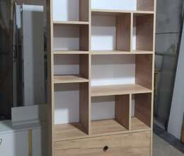 Kitab dolabı 
