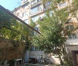 Satılır 3 otaqlı köhnə tikili 70 m², Nəsimi r