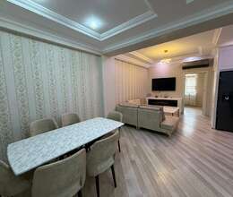 Kirayə verilir Yeni tikili, 77m², 3-Otaqlı