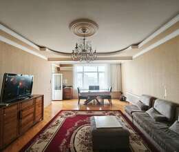 Kirayə verilir Yeni tikili, 130m², 3-Otaqlı