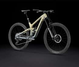 2025 Trek Slash SE Gen 5 Mountain Bike (GUN2BIKESHOP) 