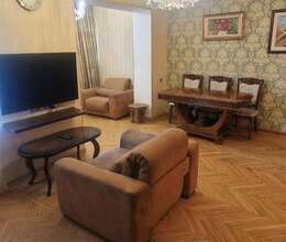 Satılır Köhnə tikili, 70m², 2-Otaqlı