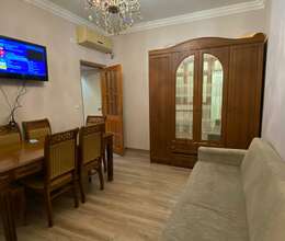 Kirayə verilir Köhnə tikili, 80m², 3-Otaqlı