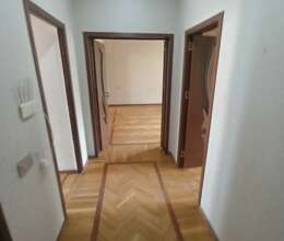 Satılır Köhnə tikili, 90m², 4-Otaqlı