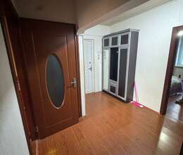 Satılır Köhnə tikili, 80m², 3-Otaqlı