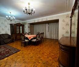 Satılır Köhnə tikili, 90m², 2-Otaqlı