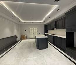 Satılır Yeni tikili, 225m², 5-Otaqlı