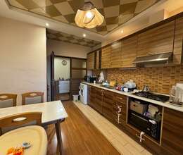 Satılır Köhnə tikili, 120m², 5-Otaqlı