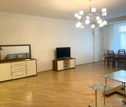 Kirayə verilir Yeni tikili, 200m², 4-Otaqlı