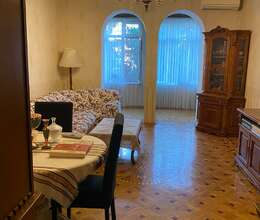 Satılır Köhnə tikili, 120m², 3-Otaqlı