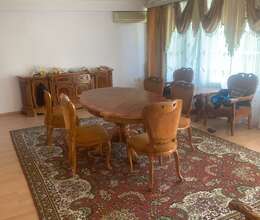Kirayə verilir Köhnə tikili, 168m², 5-Otaqlı