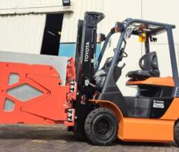Forklift üçün tutqacı (bəyaz əşya üçün)