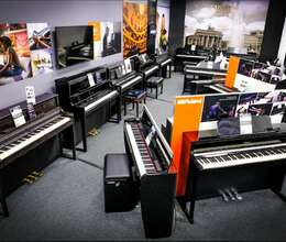 Pianinoların  Satışı – Korg, Valencia, 