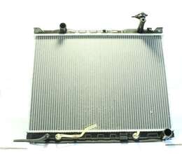 Kia Sorento (2006–2009) 2.5 CRDI A/T – Su Radiatoru YUKSEK Keyfiyyət)