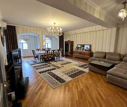 Satılır Yeni tikili, 200m², 4-Otaqlı