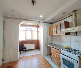 Satılır Köhnə tikili, 80m², 3-Otaqlı