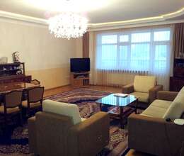 Kirayə verilir Yeni tikili, 200m², 4-Otaqlı