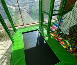 Yumşaq oyun zonalarının (soft play) sifarişlə yığılması