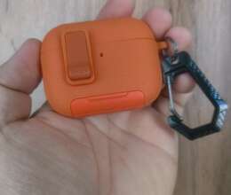 "Apple AirPods Pro 3 Cosmic orange" zirehli arxalığı