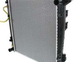 "KIA Optima 2011-2015 2.0T" su radiatoru