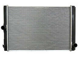 Toyota Auris su radiatoru 