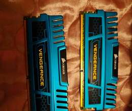 8 GB DDR-3 RAM "Corsair PC3-12800 (DDR3-1600) 