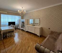 Satılır Köhnə tikili, 110m², 4-Otaqlı