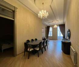 Satılır Köhnə tikili, 144m², 5-Otaqlı