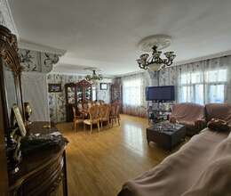 Satılır Köhnə tikili, 125m², 5-Otaqlı