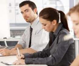 Tələbələrə ofis Meneceri işi təklif olunur